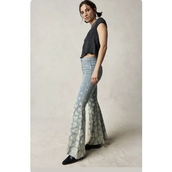 Free People Just Float On Flare Printed Jeans Size 24 - Picture 2 of 7